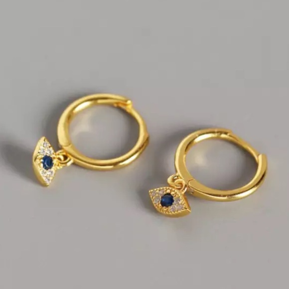 🔥👁Insta sterling silver\gold plated eye small hoop earrings - Picture 3 of 7